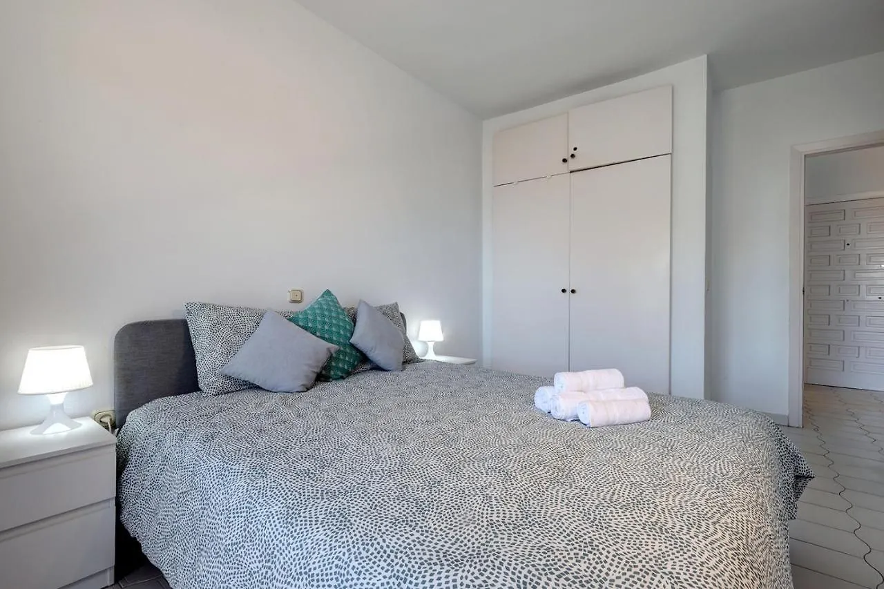 095 - Bright & Comfortable Holiday Apartment With Water Park & Sea Views Benalmádena