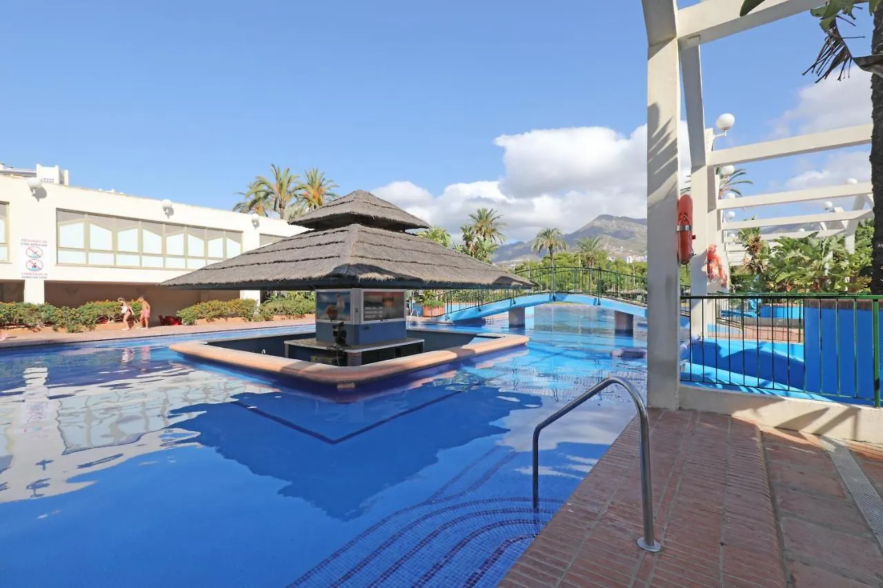 095 - Bright & Comfortable Holiday Apartment With Water Park & Sea Views Benalmádena